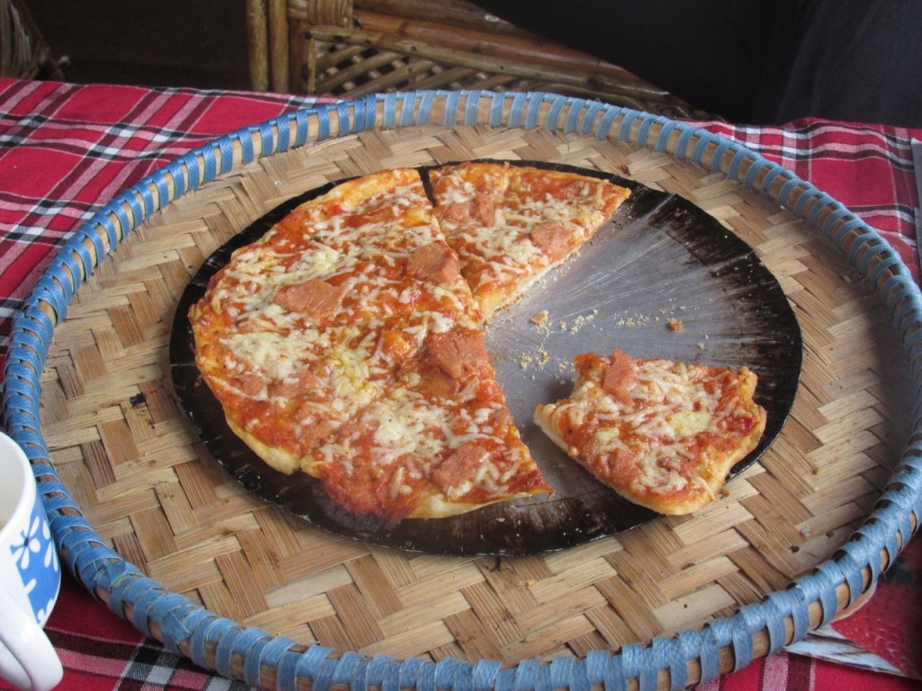 Une pizza au Népal ...