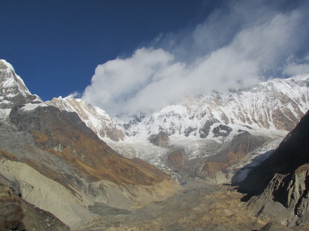 L'Annapurna 1 (8091m) reste caché ...