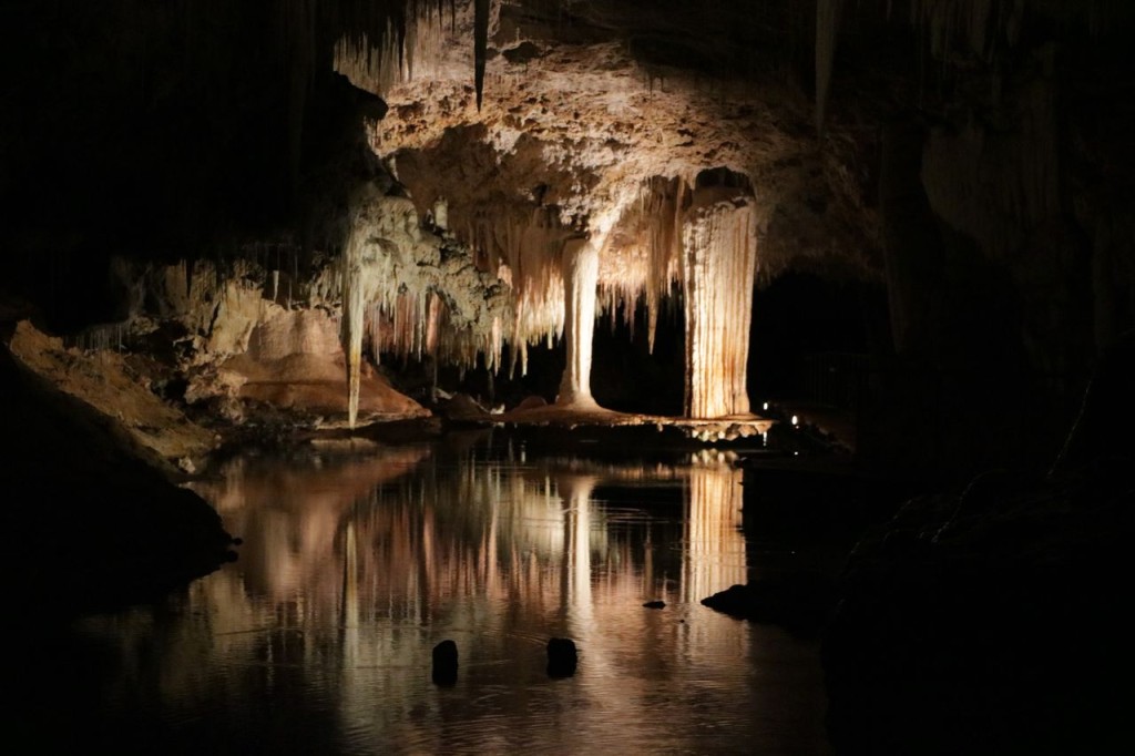 Lake Cave