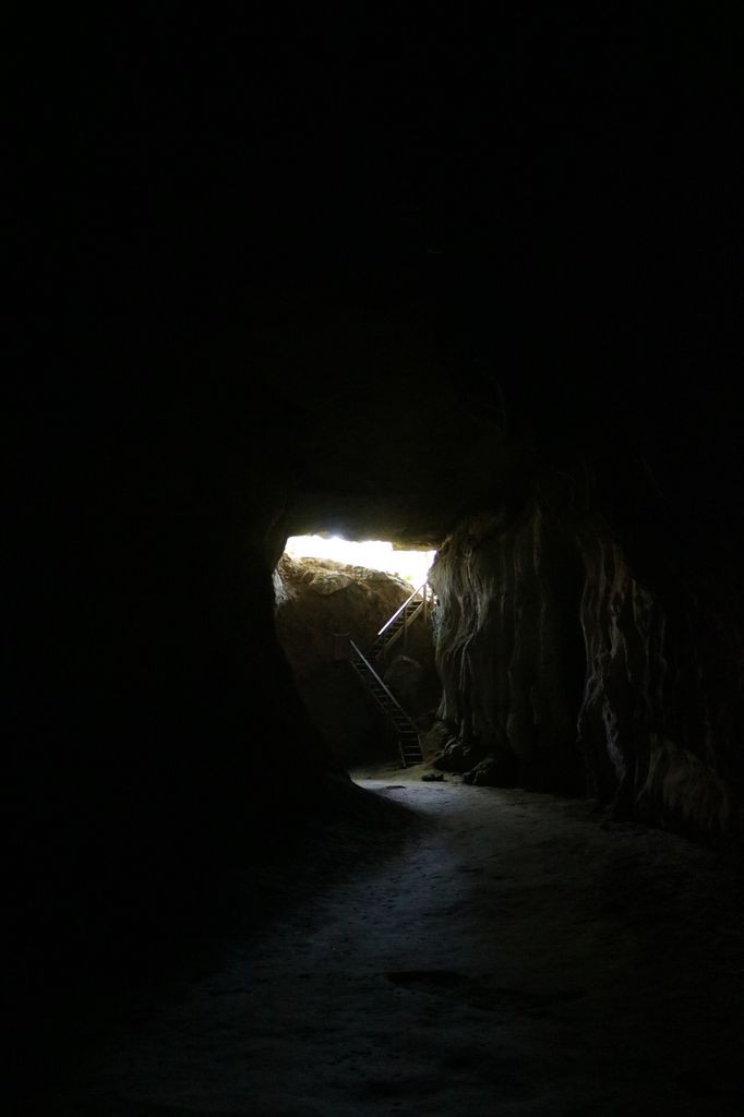 A l'intérieur de la grotte
