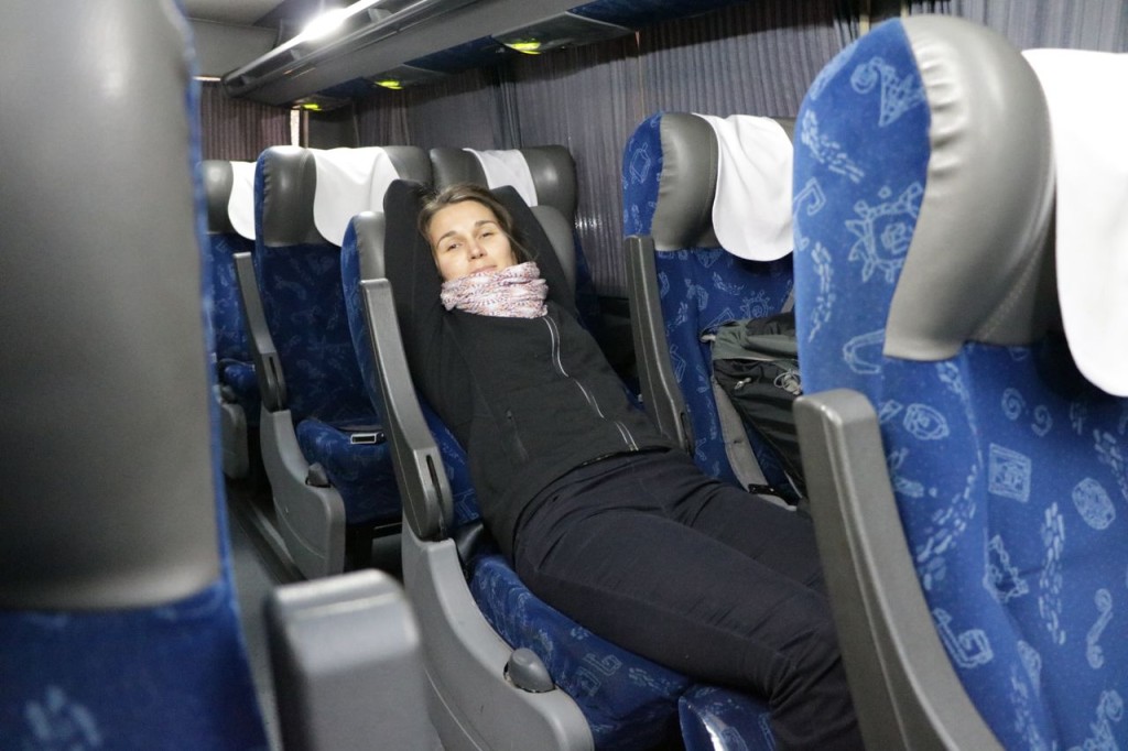 Bus semi-cama